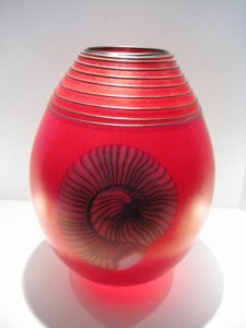 Nautilus-Red-Vase, Medium: Glass Size: 16" x 11" x 11" Artist: Richard Satava
