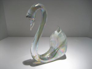Large Pearl with Gold Feathered Swan Artist: Stuart Abelman Catalog: 137-6-5 #19425 & #19424 Price; $750.00 REDUCED: $250.00